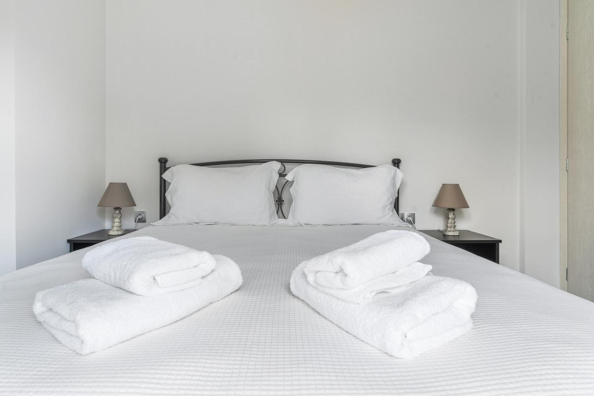 Miralis Apartments Nikiana Luaran gambar